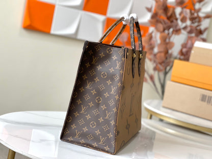 On-the-Go XL Tote Bag