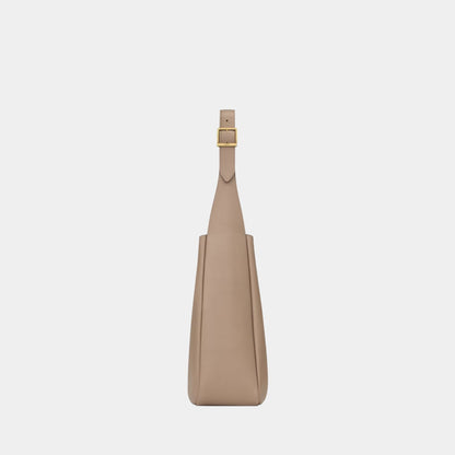 Luxuriöse Denim-Schultertasche