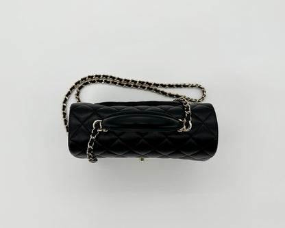 Mini Flap Bag mit Henkel
