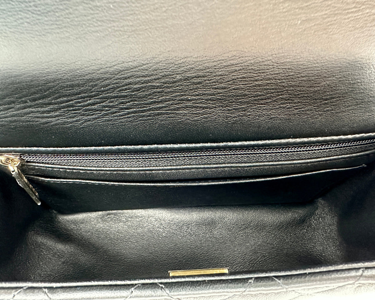Mini Flap Bag mit Henkel