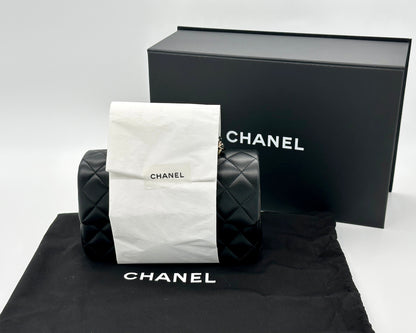 Mini Flap Bag mit Henkel