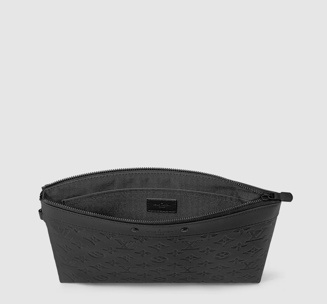 Pochette To-Go Monogram Shadow Originalfoto 3