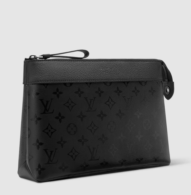 Detailansicht der schwarzen Pochette Voyage Midnight