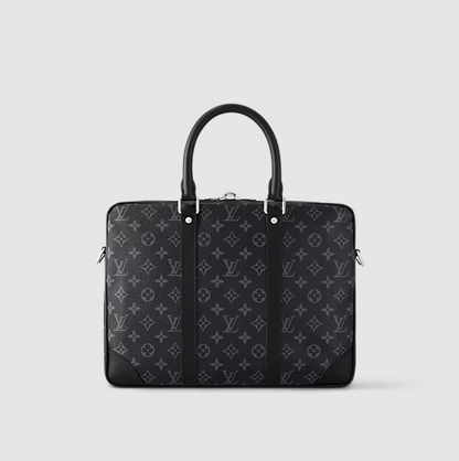 Porte-Documents Voyage PM Monogram Eclipse Originalfoto 4