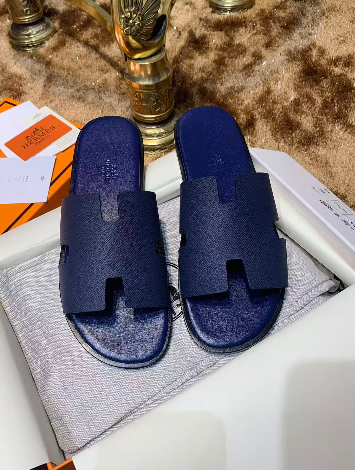 Izmir Herrenpantolette in tiefem Blau – Originalansicht 1