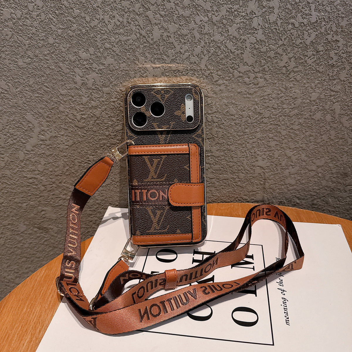 Orange Umhänge Hülle with Flip Geldbörse & Adjustable Armband