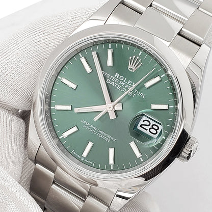 Menthe Pure – Mintgrüne Armbanduhr mit glatter Lünette – 36 mm – Referenzfoto