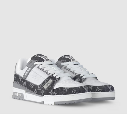 Sneaker Trainer Monogram Grau – Produktfoto 2