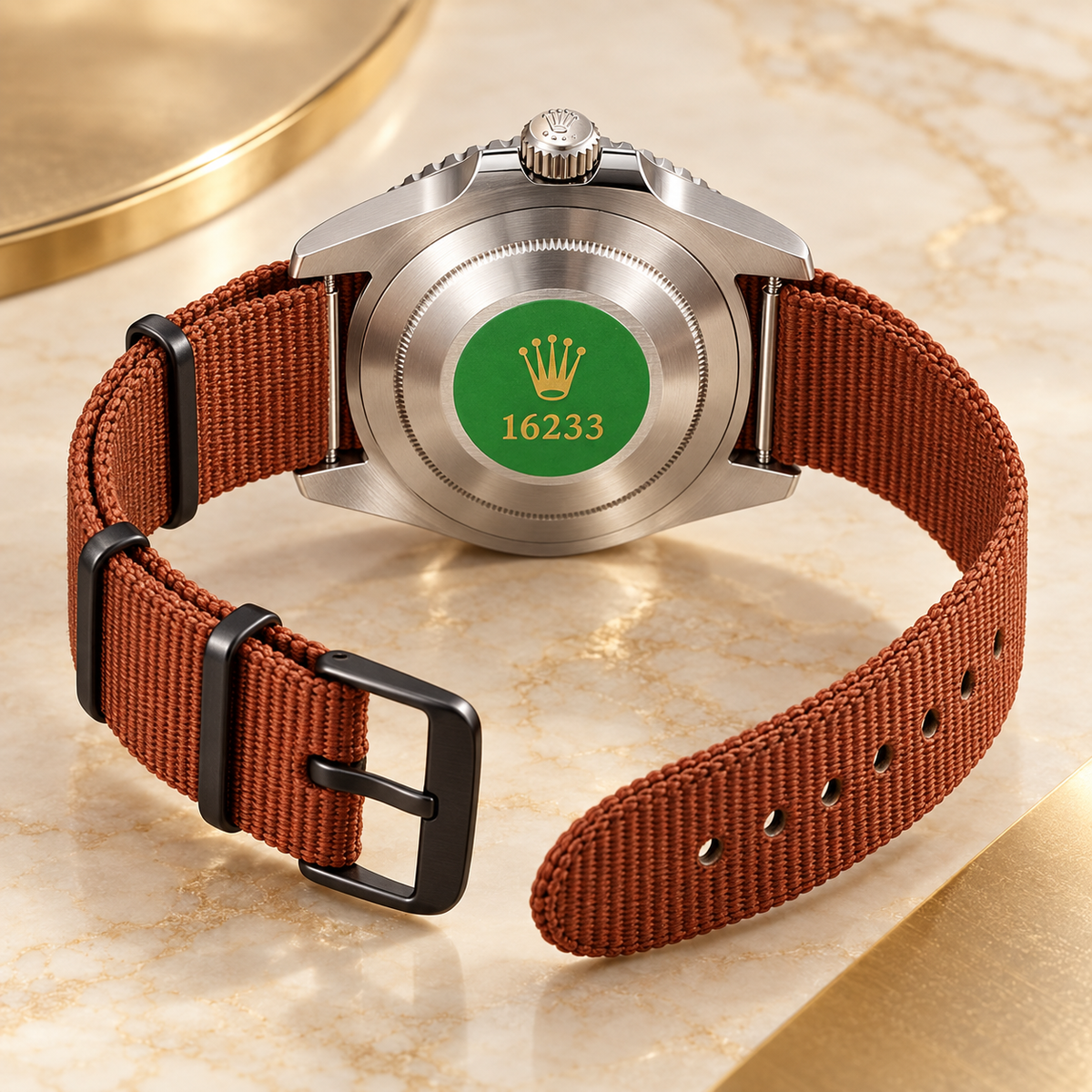 Marinus Taucheruhr Schwarz Rostbraun 41 mm Rückseite mit geöffnetem Textilband