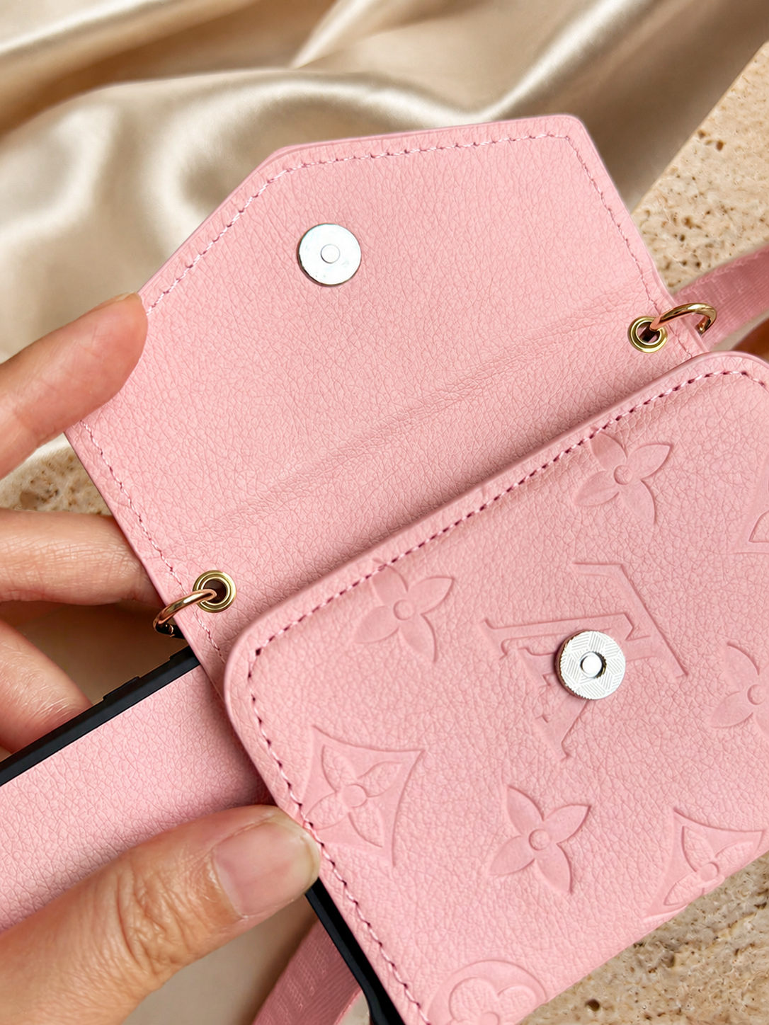 Sophie Berlin Luxus-Wallet-Handyhülle – Magnetverschluss