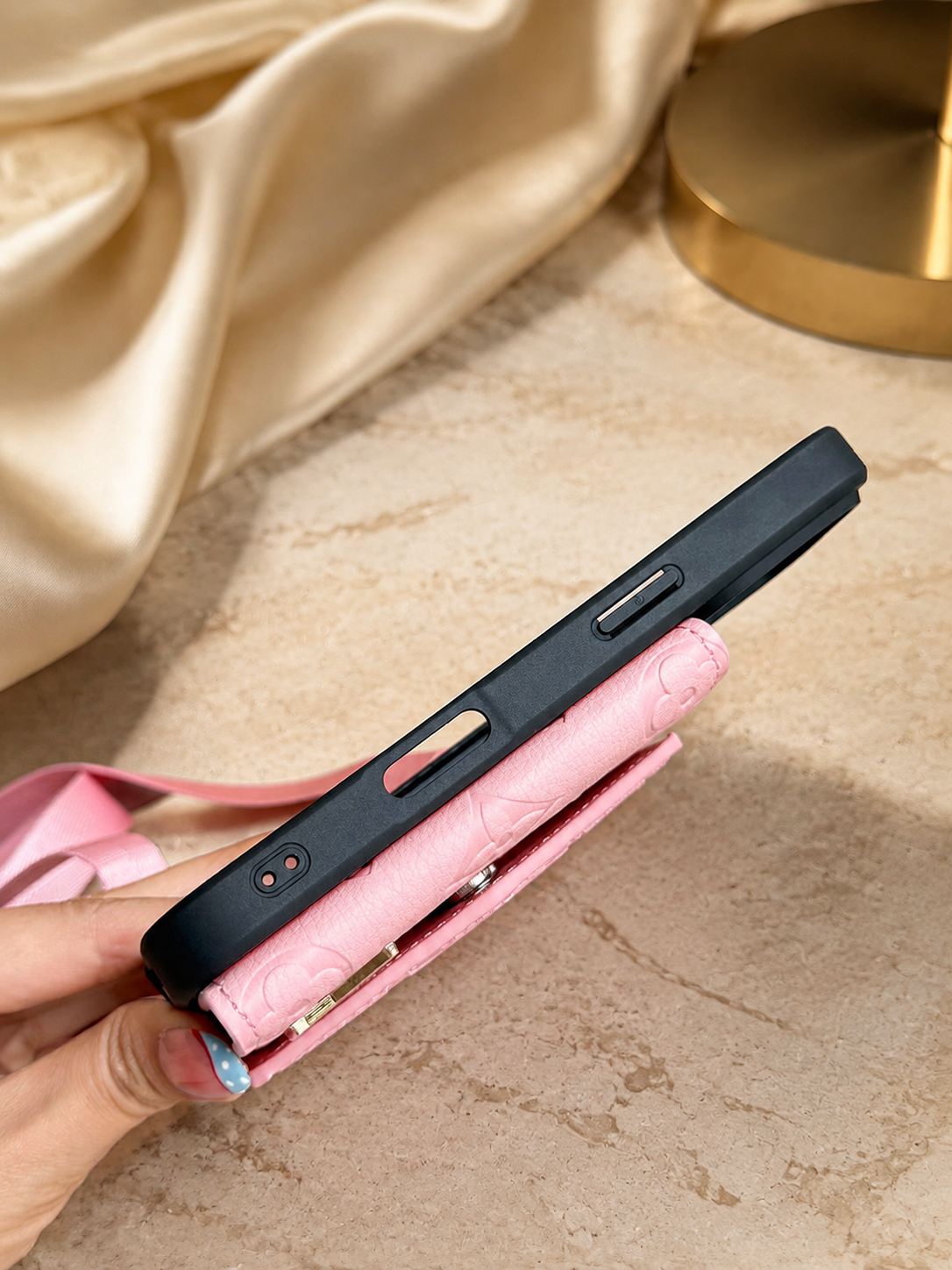 Sophie Berlin Luxus-Wallet-Handyhülle – Seitentasten