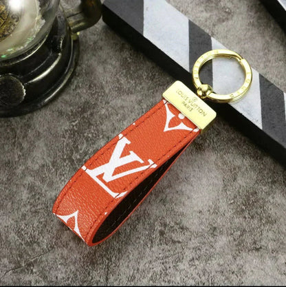 Monogramm-Schlüsselanhänger in sieben Farbvarianten – Originalansicht 11