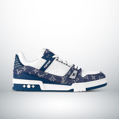 TRAINER MONOGRAM DENIM Weiß Blau – Produktfoto 1