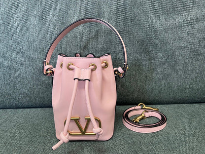 V-Logo Beuteltasche Rosa