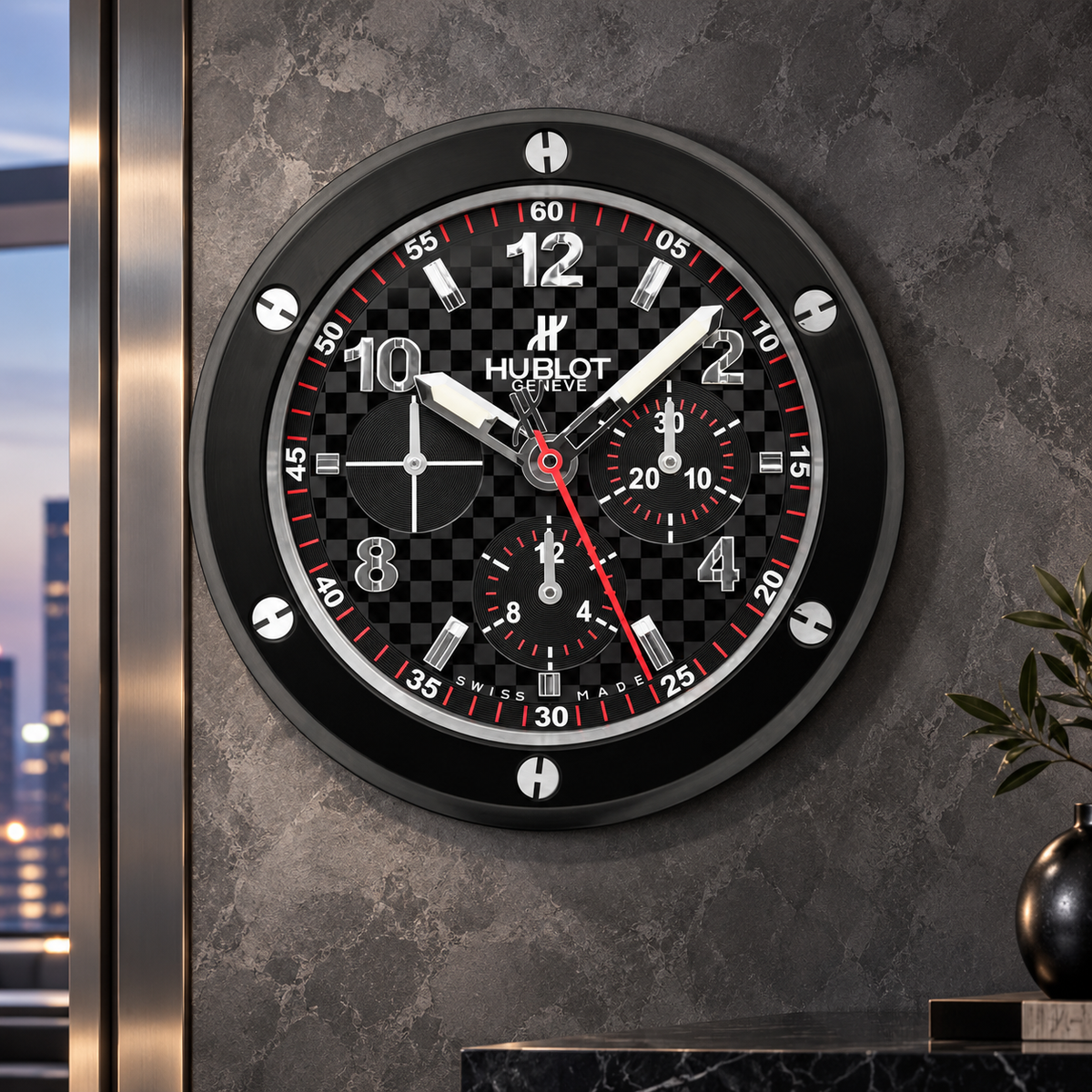 Wanduhr an einer luxuriösen Wand